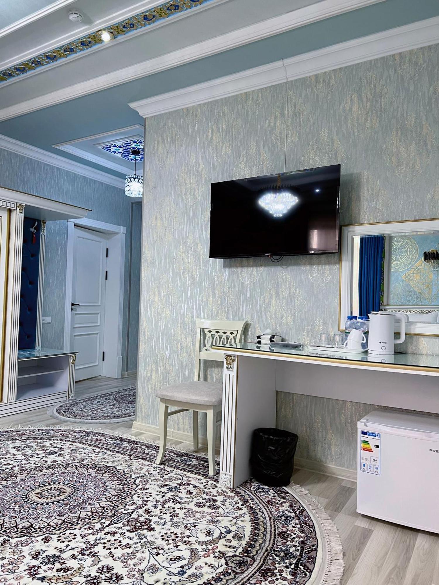 Diplomat Premium Hotel Самарканд Екстериор снимка