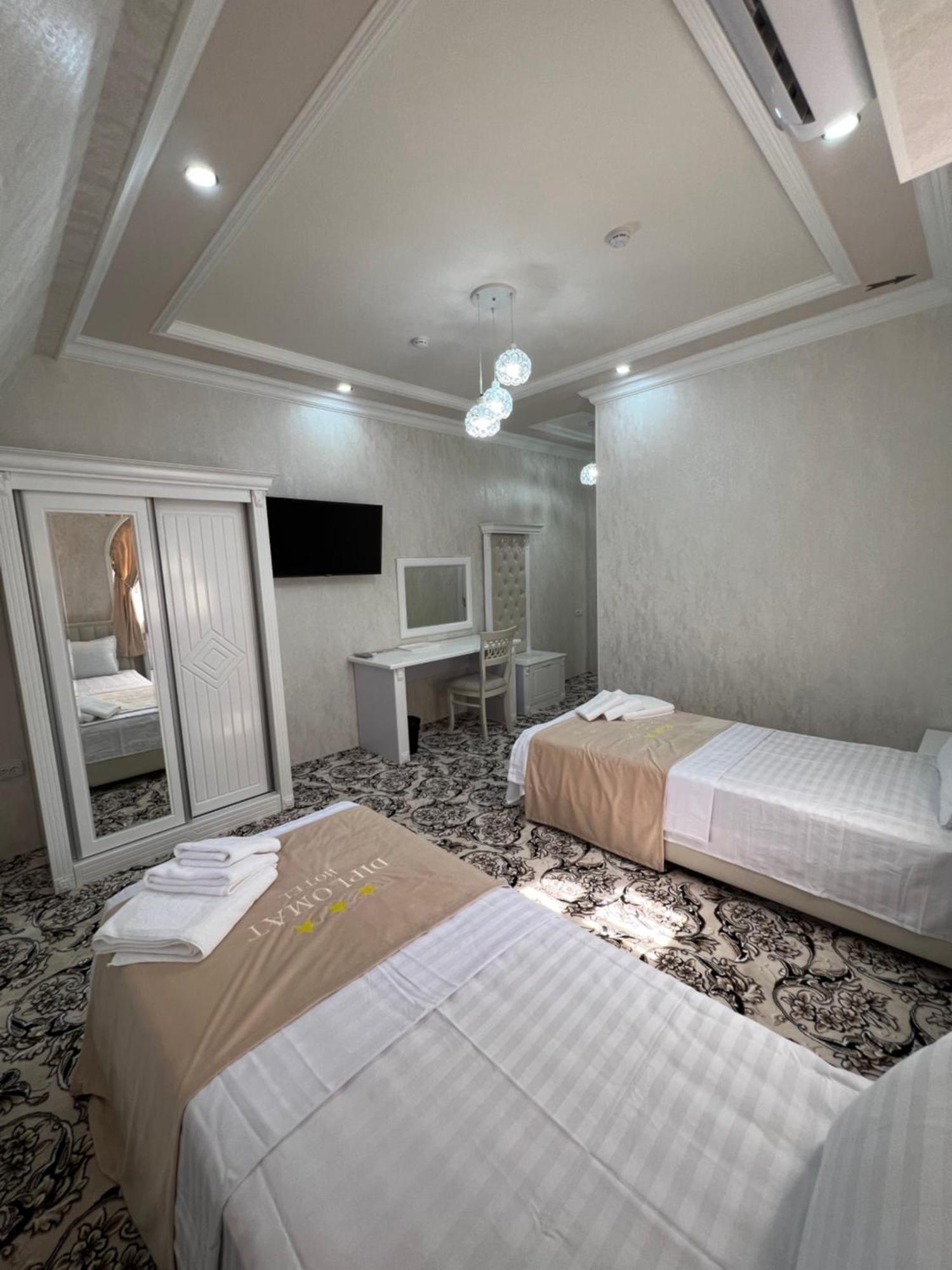 Diplomat Premium Hotel Самарканд Екстериор снимка