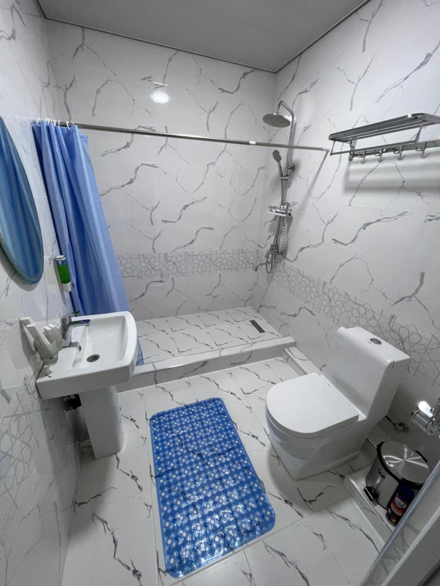 Diplomat Premium Hotel Самарканд Екстериор снимка